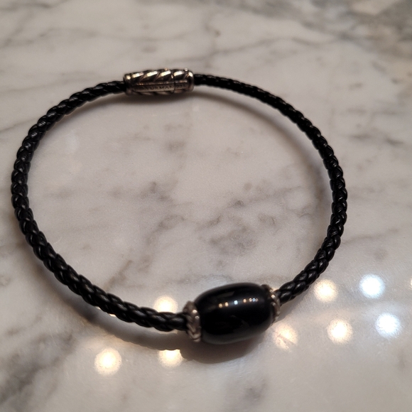 ***SOLD*David yurman Onyx braided leather bracelet - Picture 1 of 10